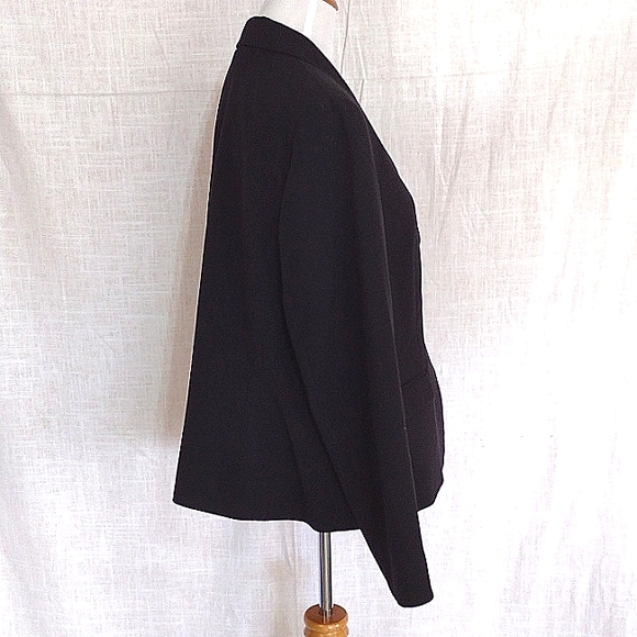 Nine West black princess-seamed blazer! - Picture 4 of 9